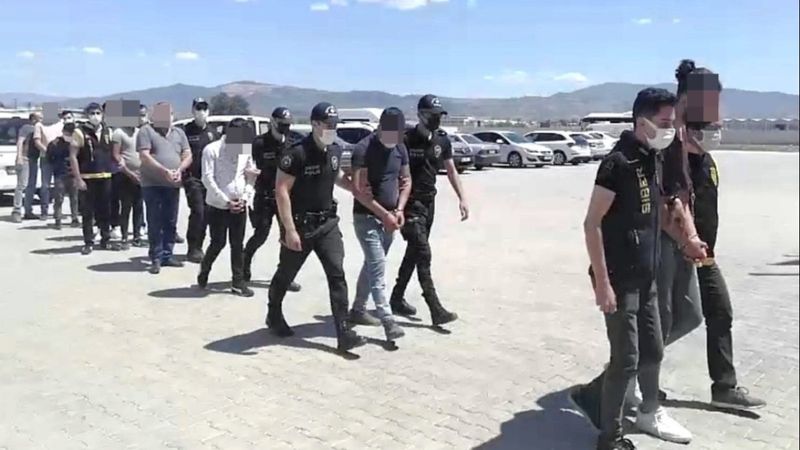 7 ilde eş zamanlı dolandırıcılık operasyonu: 45 gözaltı