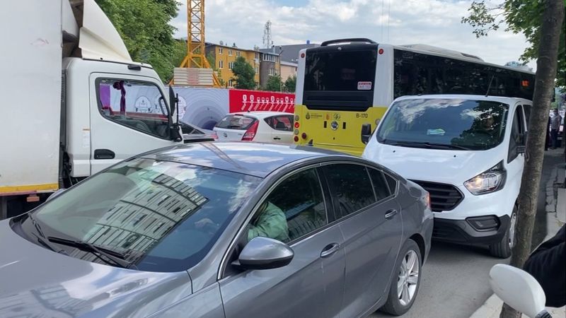 İBB'nin Yenibosna’daki kavşak inşaatı sürücüleri isyan ettirdi