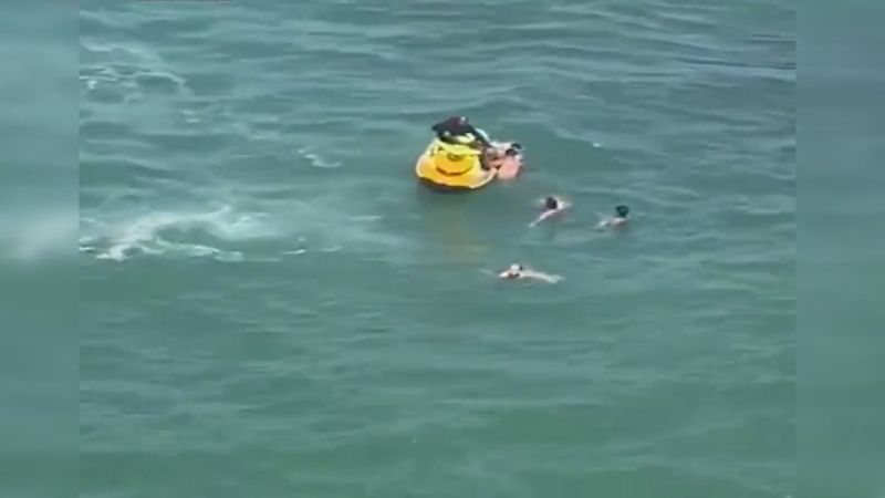 Şile'de boğulma tehlikesi geçiren 5 kişiyi itfaiye kurtardı