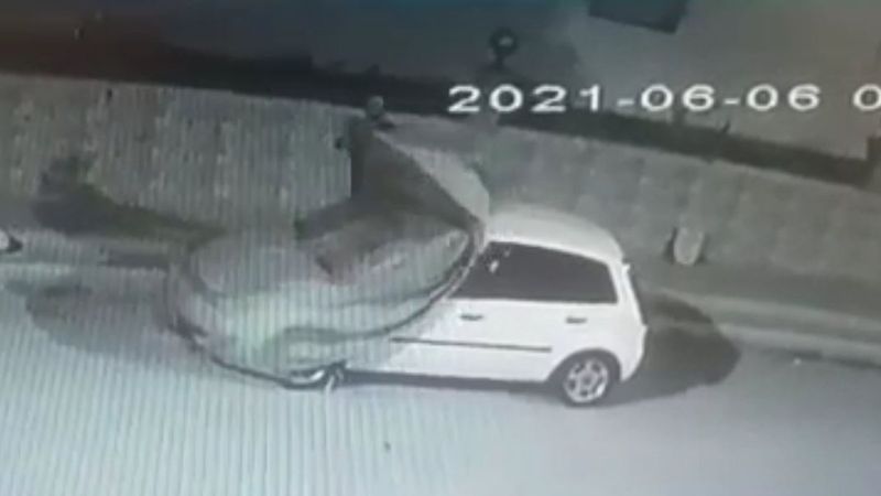 Antalya’da öten alarma aldırış etmeden hırsızlık yaptı