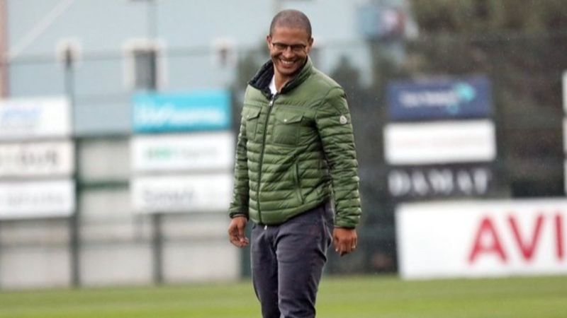 Alex de Souza takımını bilerek 10 kişi bıraktı