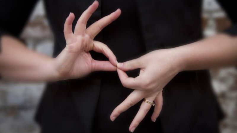 7 Haziran Türk İşaret Dili Bayramı: İşaret dili sözlüğü nasıl ortaya çıktı?