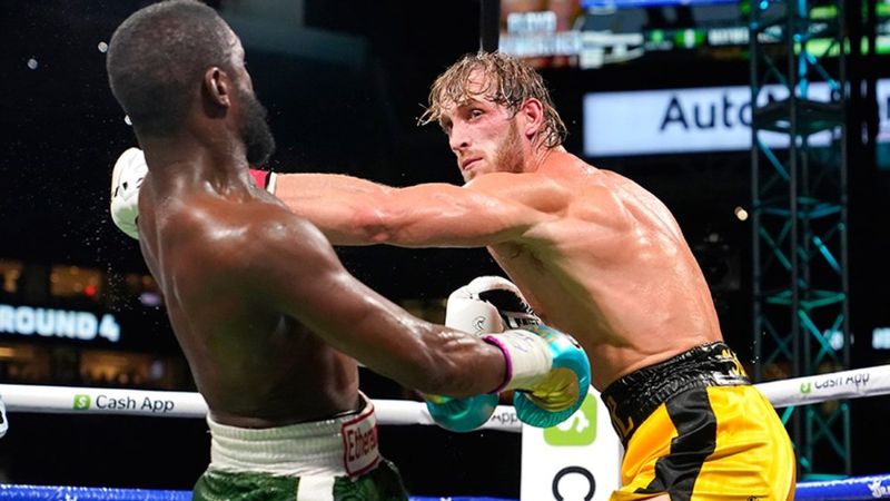 Floyd Mayweather, YouTuber Logan Paul'a diş geçiremedi