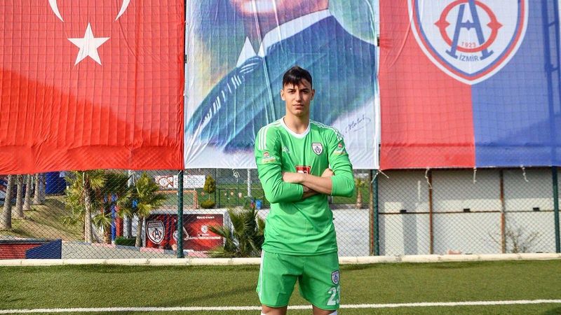 Atletico Madrid kaleci Berke Özer'in peşinde