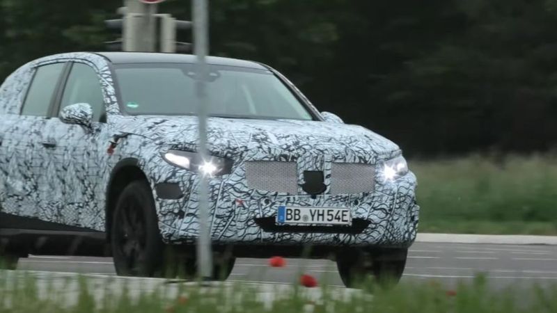 Yeni Mercedes GLC yollarda görüntülendi