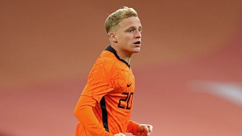 Hollanda'ya Donny van de Beek'ten kötü haber