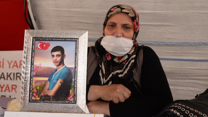 Diyarbakır annesi Güzide Demir: Gelin çocuklarımızı birlikte isteyelim