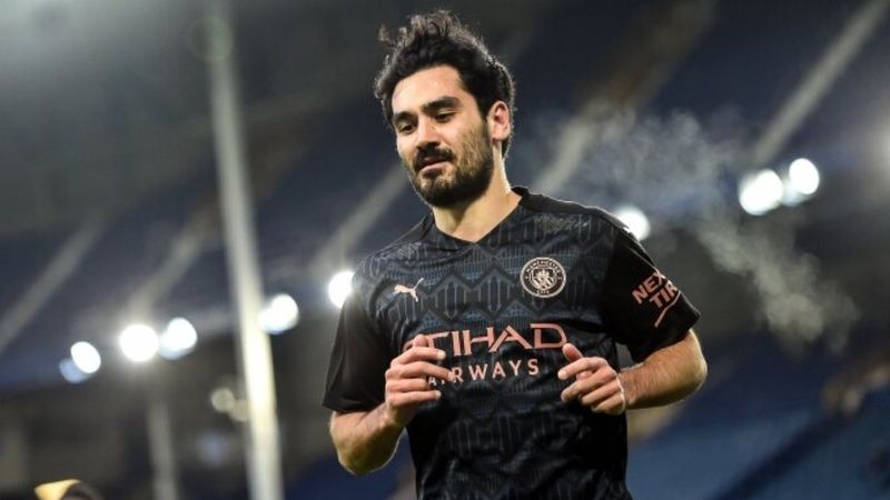 İlkay Gündoğan'dan yetiştiği takıma bağış