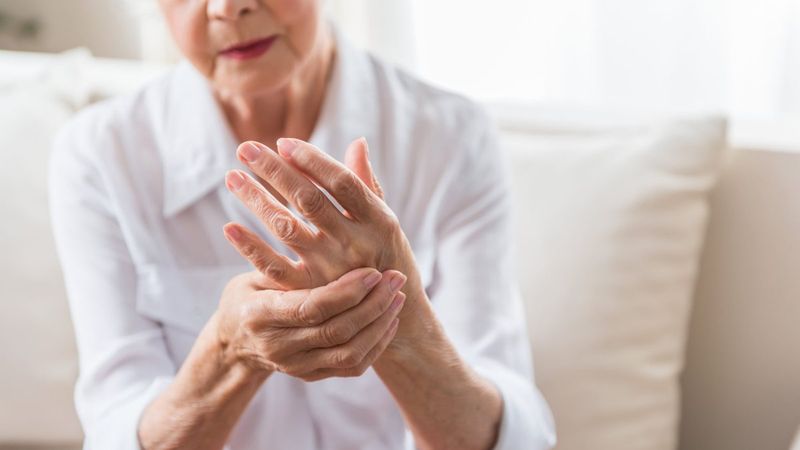 Vücuttaki ağrılar kireçlenmeden kaynaklanabilir