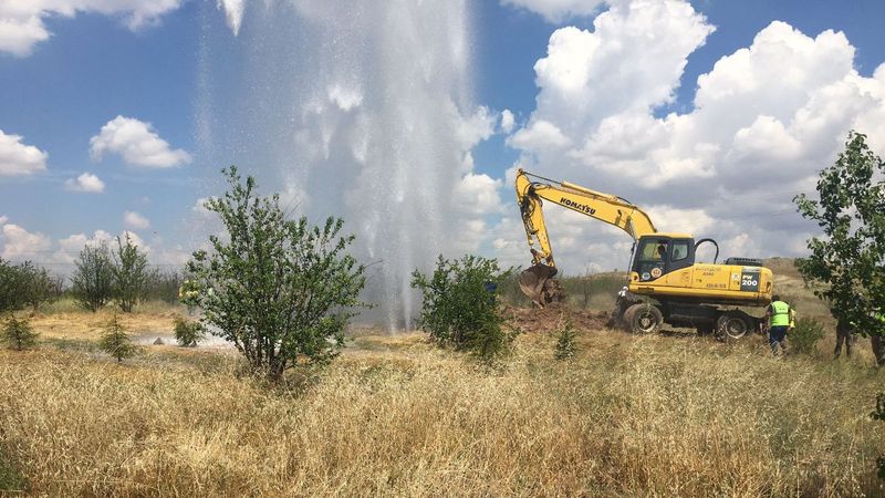 Ankara'da su borusu hattı patladı