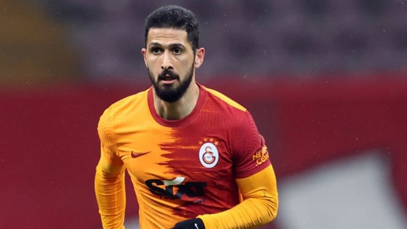 Emre Akbaba'ya BAE'den transfer teklifi