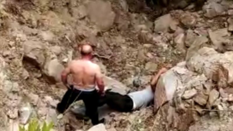 Manisa'da elektrik direklerini sayarken uçurumdan yuvarlandı