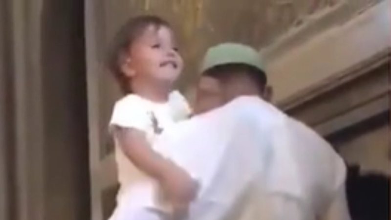 Ayasofya Camii'nde iç ısıtan görüntüler