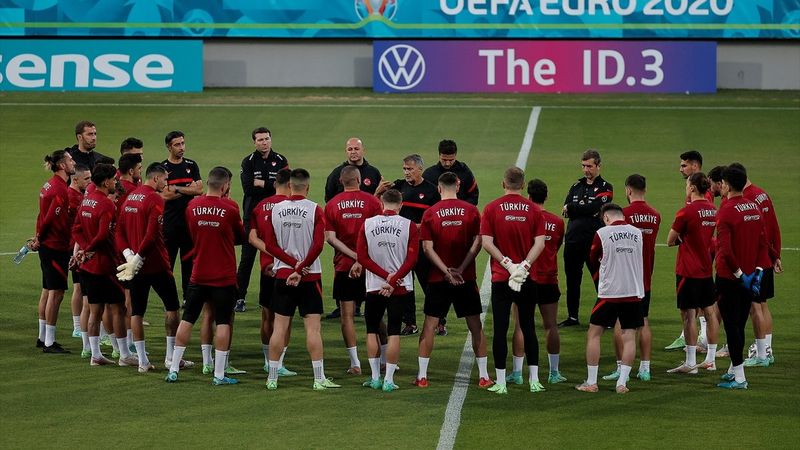 A Milli Takım, Bakü'deki ilk antrenmanını gerçekleştirdi