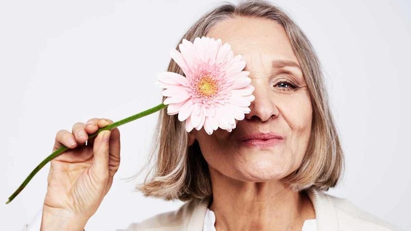 Menopoz belirtilerini azaltmanın 10 doğal yolu