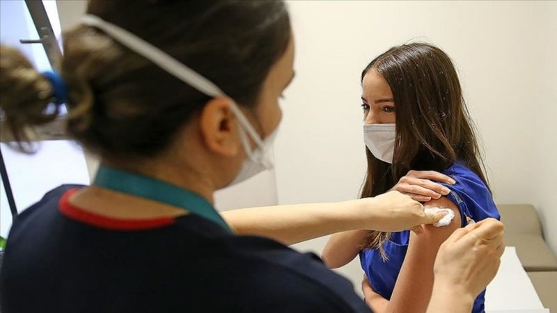 Bir günde en yüksek aşılama miktarına ulaşıldı