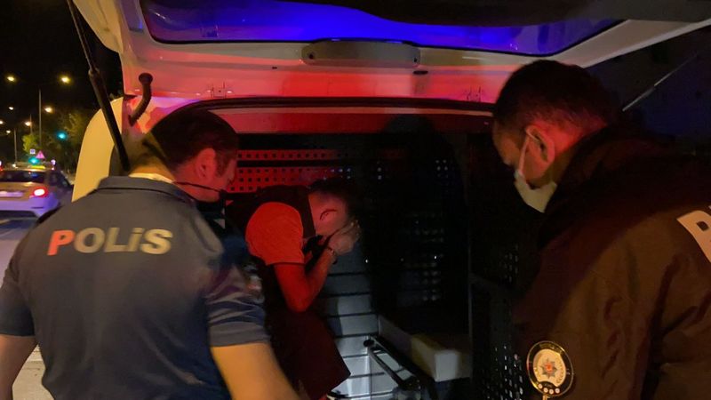 Bursa'da suçüstü yakalanan hırsızlık şüphelisi ağladı