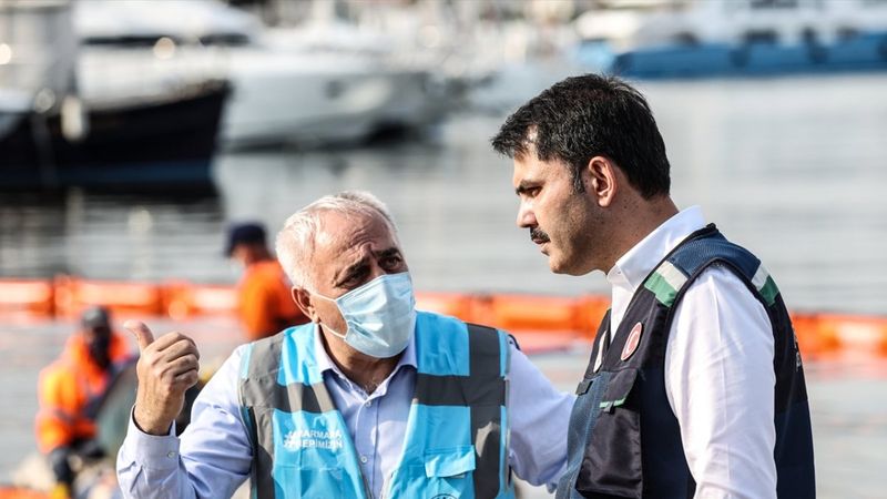 Murat Kurum: 11 günde 4 bin 202 metreküp müsilaj temizlendi