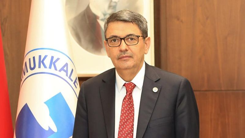 Ahmet Kutluhan, korona olan arkadaşına şifa duası gönderdi