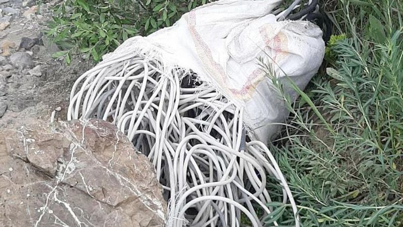 Kars'ta 3 milyon liralık kablo çaldılar