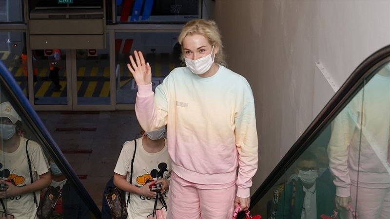 İlk Rus turist kafilesi Antalya'da