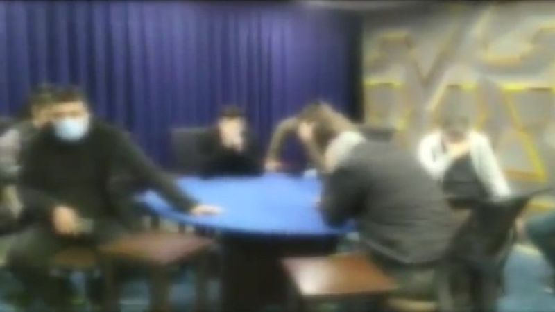 Ataşehir’de kumar baskını: Tavan arasına saklandılar