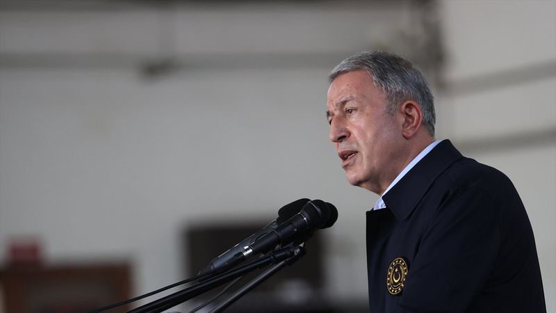 Hulusi Akar: Terörü bitireceğiz
