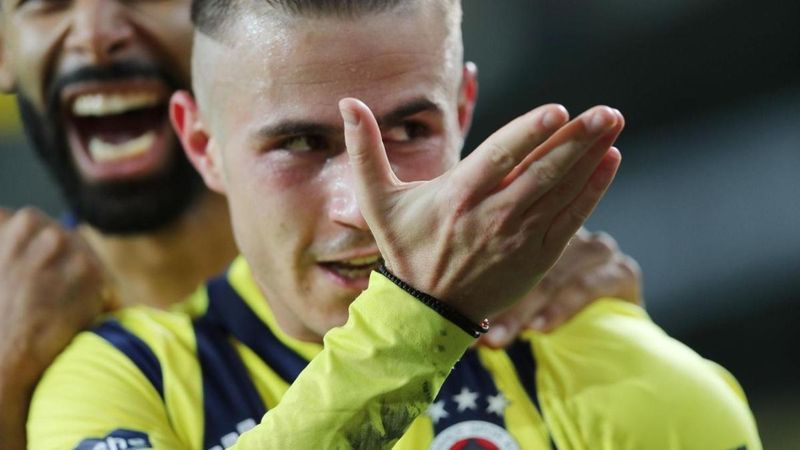 Pelkas'a Rubin Kazan kancası