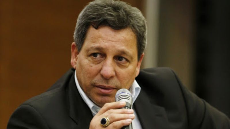 Fenerbahçe başkanlığına aday olan Engin Verel, Daum'la anlaştı