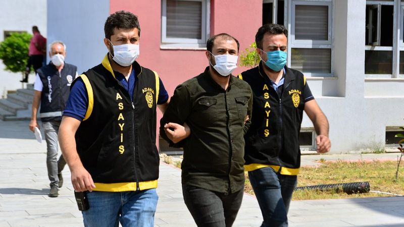 Adana'da 50 yıl hükmü olan firari, gizlendiği yerde yakalandı