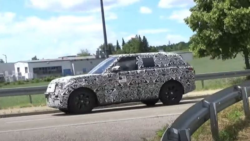 Yeni nesil Range Rover, Almanya'da görüntülendi