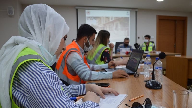 Elazığ'da deprem sonrası yapılan 763 konut için kura çekildi