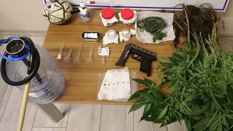 Düzce’de uyuşturucu ticareti yapan şahıs yakalandı