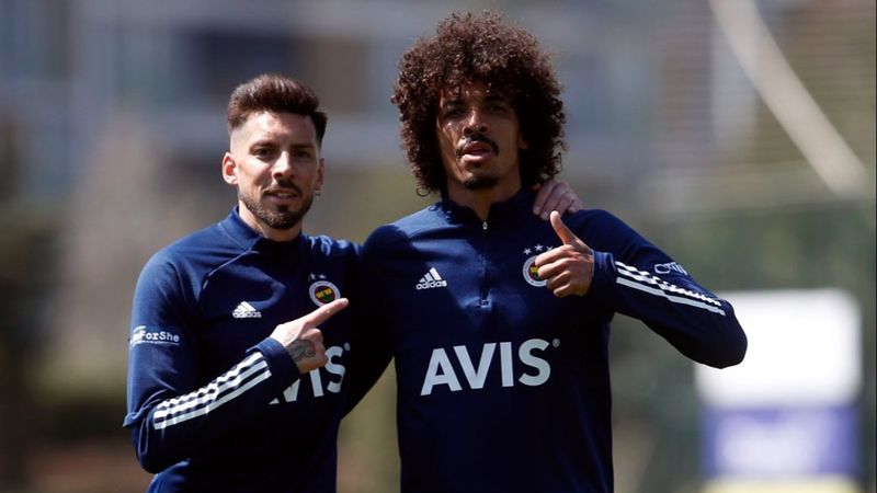 Luiz Gustavo ve Jose Sosa indirimi kabul etmedi