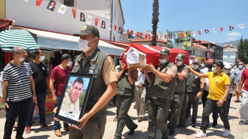 Marmaris'teki yangında şehit olan orman işçisi son yolculuğuna uğurlandı