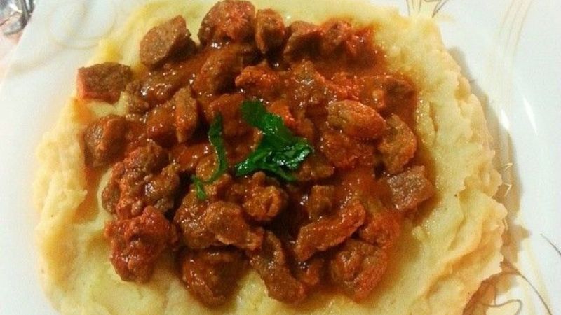 Lokum kıvamında asırlık lezzet: Saray Yahni tarihi