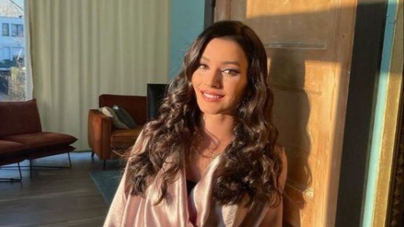 Sen Çal Kapımı dizisinde otel müdürü Deniz kimdir? Ayşe Akın hakkında bilgiler...