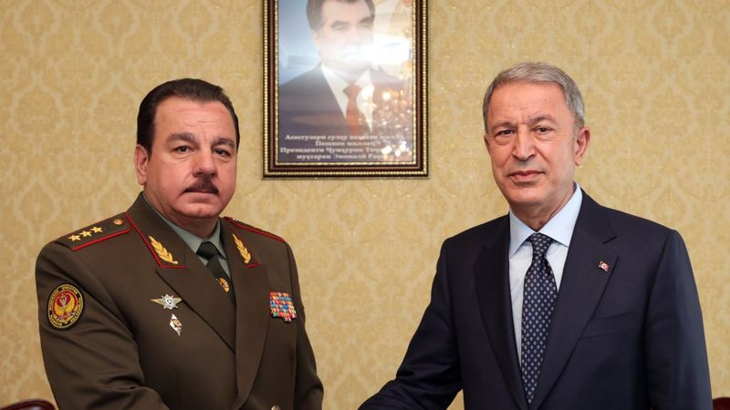 Milli Savunma Bakanı Akar, Tacikistan Savunma Bakanı Mirzo ile görüştü