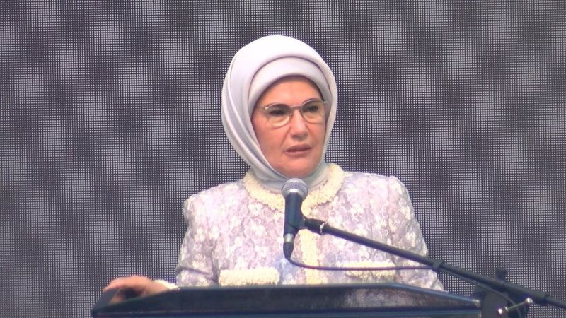 Emine Erdoğan: Dünyada her 9 kişiden biri açlıkla mücadele ediyor
