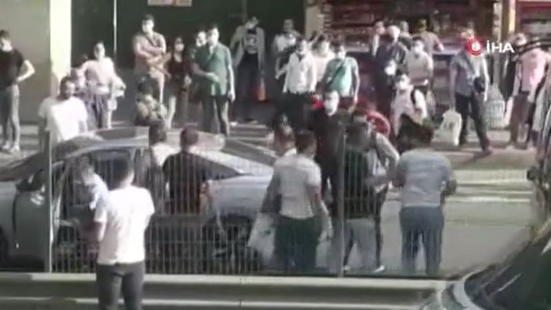 E-5’te sürücülerin kavga ettiği anlar kamerada