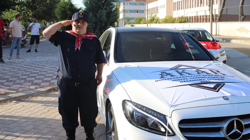 Bursa'da down sendromlu genç, askerlik hayaline kavuştu