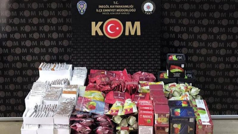 Bursa'da kaçak cep telefonu ele geçirildi