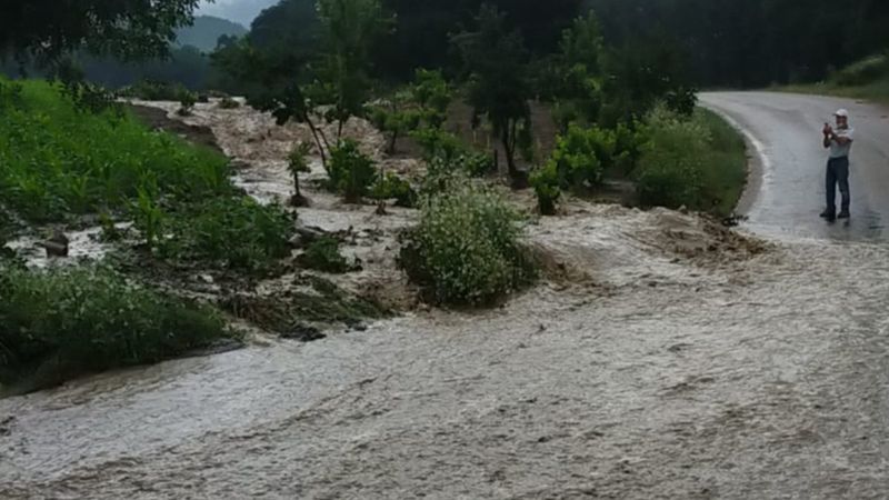 Bursa'da sağanak sele sebep oldu