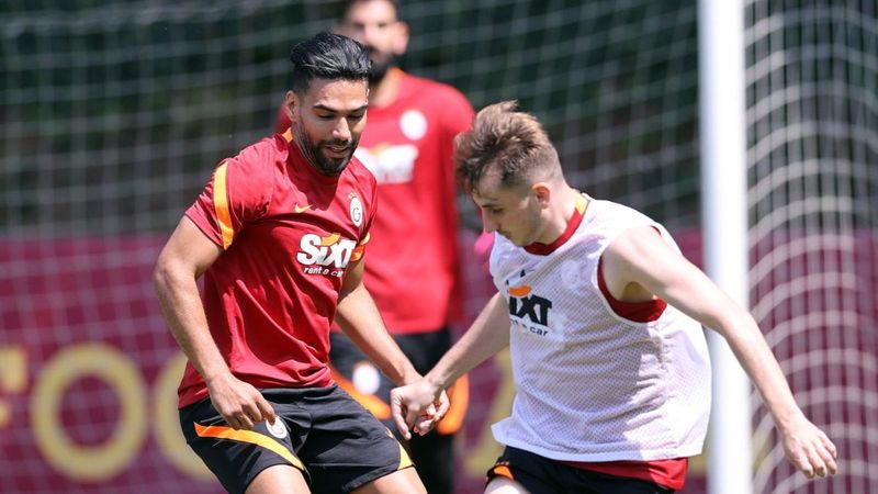 Galatasaray'da antrenmanların yıldızı Falcao