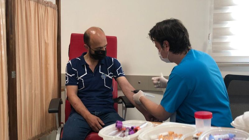 Yerli aşı Faz-2 aşamasında gönüllülere uygulanmaya başladı