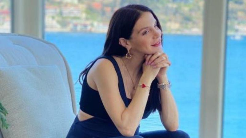 Cemre Kemer anne oldu