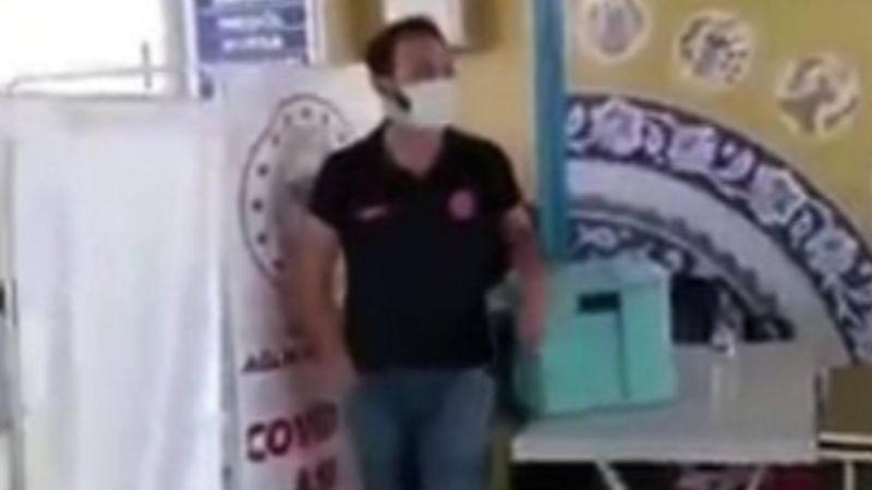 Kütahya Otogarı'nda esprili aşı daveti