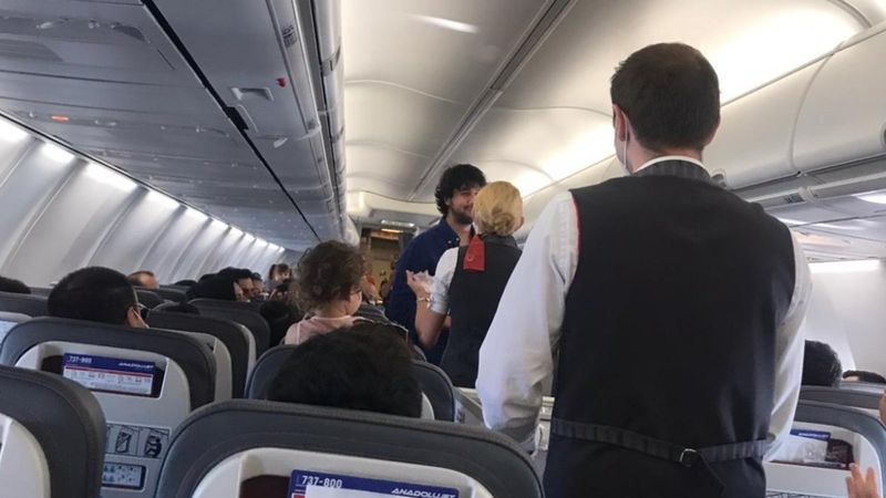 İstanbul'dan kalkan uçakta evlilik teklifi