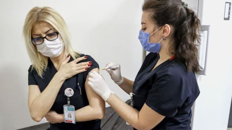 Son 24 saatte 1 milyon 81 bin 352 doz aşı yapıldı