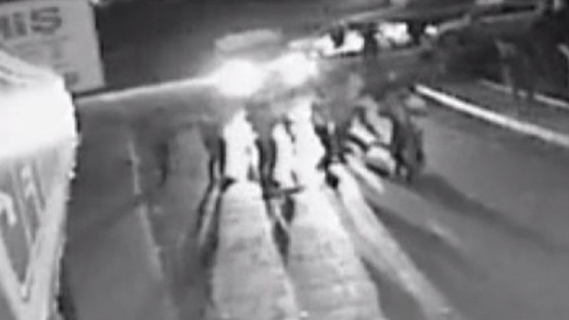 Arnavutköy'de 30 kişinin tekmeli yumruklu kavgası